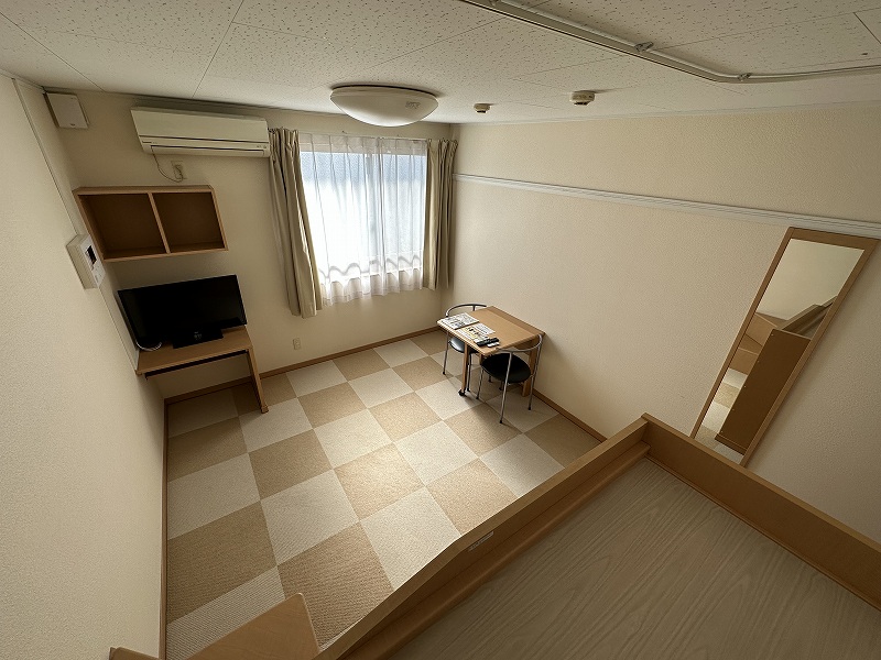 レオネクストグレースＫａｎｋｅ 寝室からの居間の景色