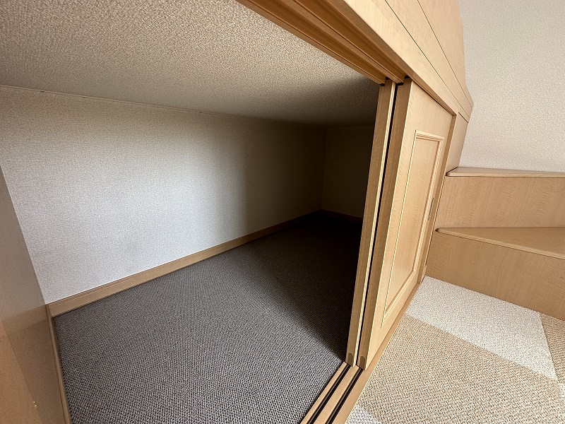 レオネクストグレースＫａｎｋｅ ベッド下収納