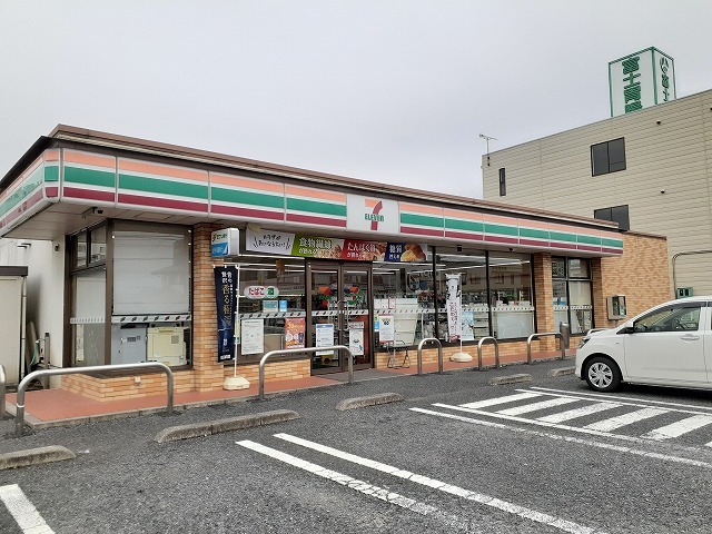 クアトロ セブンイレブン雀宮中店まで450m