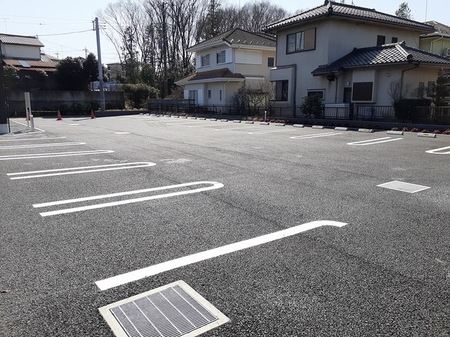 クリアネスＢ 駐車場