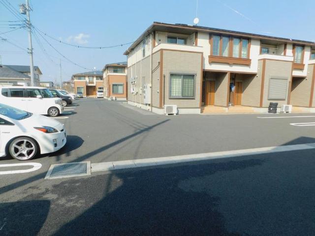 スイートタウンＤ 駐車場