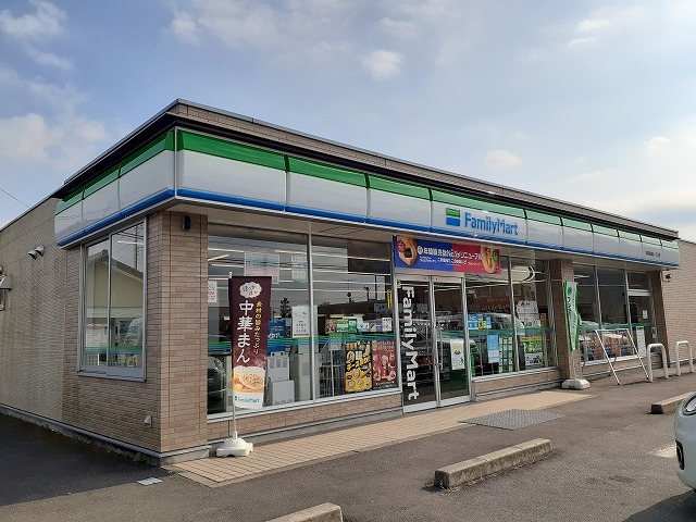 ソリアード・セッティモ ファミリーマート細谷1丁目店まで800m