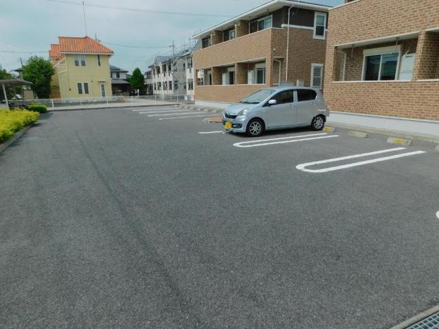 ソレーラⅡ 駐車場