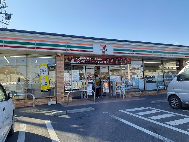 セイバリー セブンイレブン駒生運動公園前店まで900m