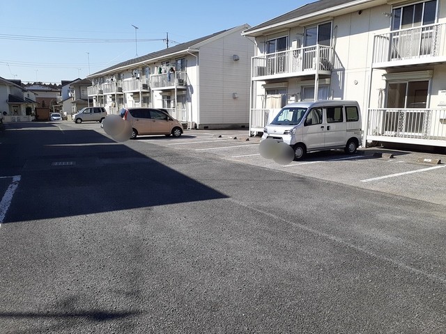 パークサイド宝木Ｂ 駐車場