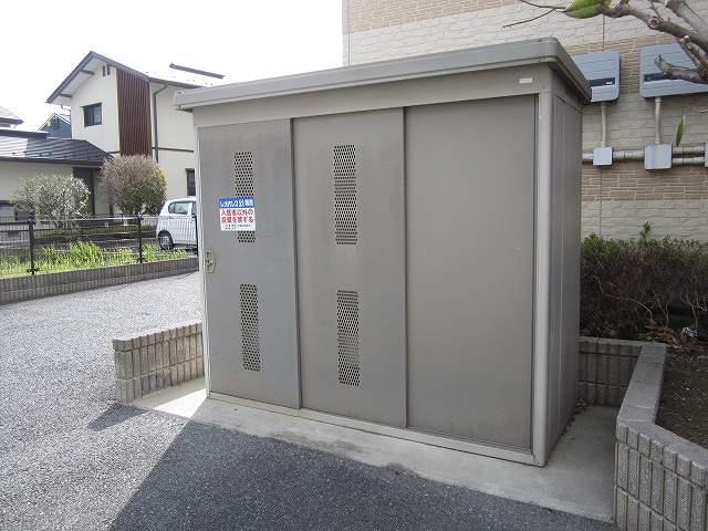 レオパレスパークハウス宮の内 入居者様専用ゴミ庫です。