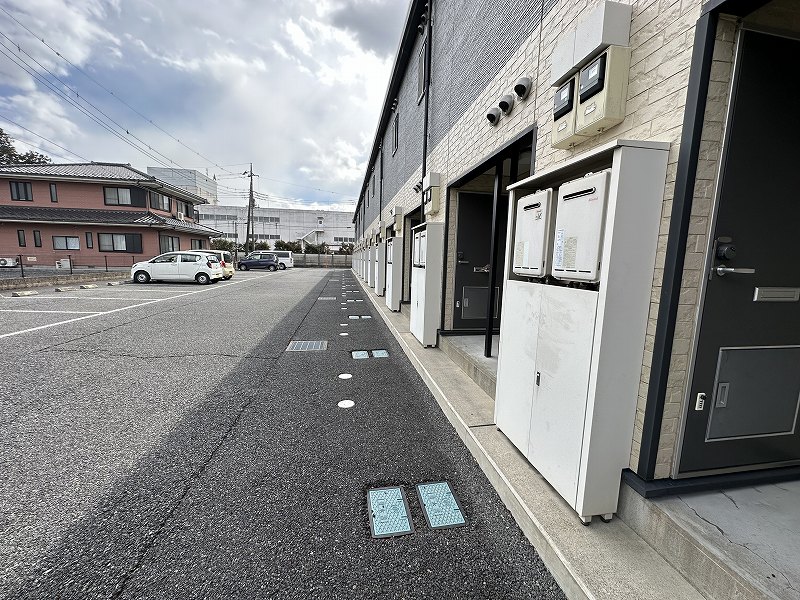レオパレスパレスマンションⅤ 通路