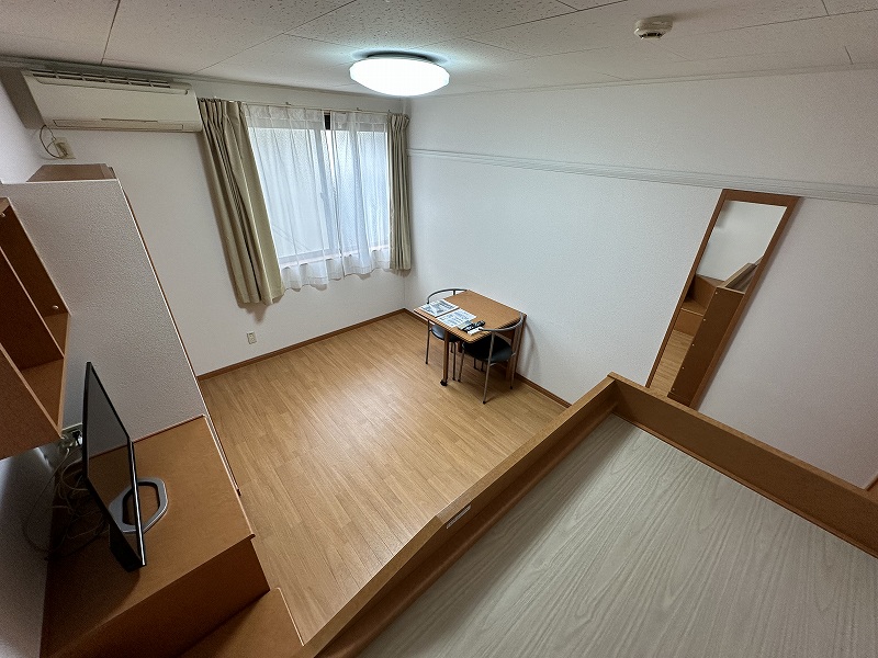 レオパレスパレスマンションⅤ リビング