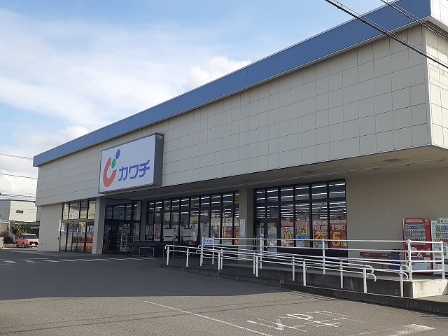 サンワハイツ　ツルタ カワチ鶴田北店まで1100m