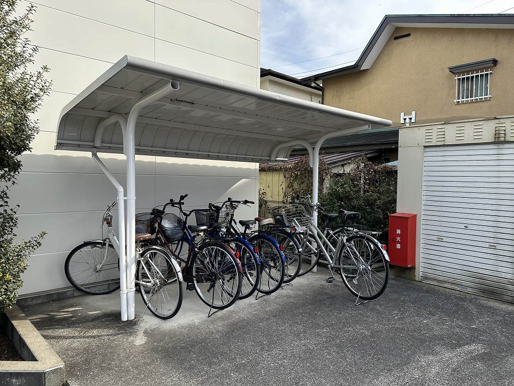 レオパレスフォレスト 駐輪場