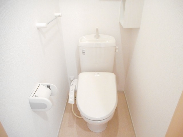 アーバンハイツ岩崎Ｅ トイレ