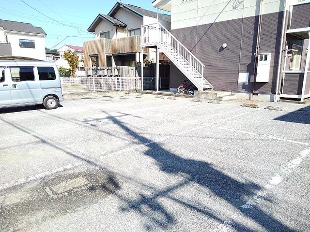 アプリコットＫＯＢＯＲＩ－１ 駐車場