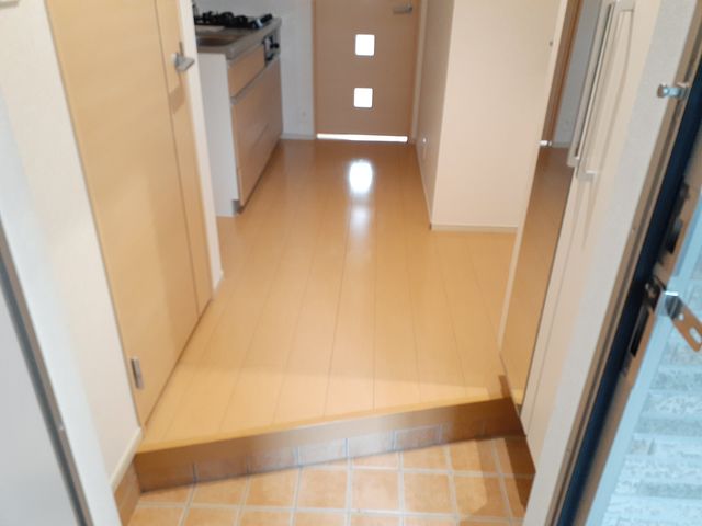 エルムス 玄関