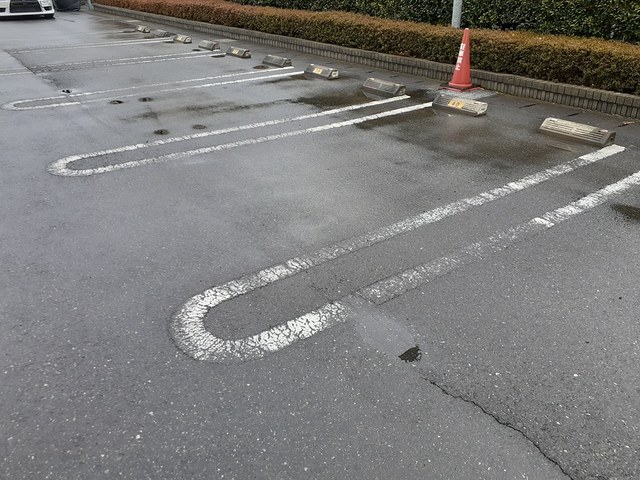 カーサ　ソレアード 駐車場