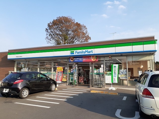 ヴィラ・プリムローズ ファミリーマート宇都宮西川田駅まで700m