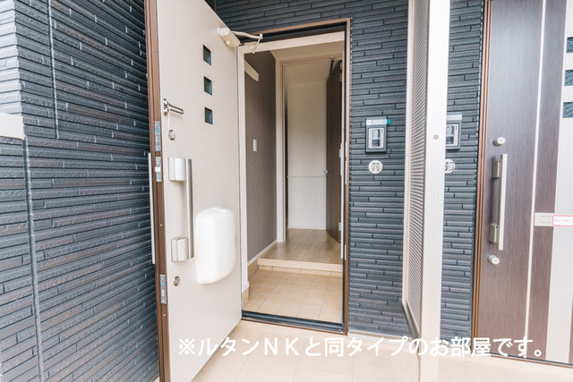 キャサブランカⅢ 玄関