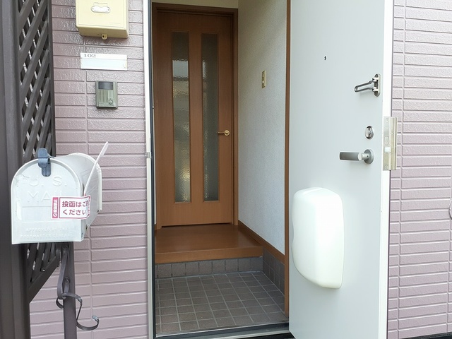 フォンテーヌⅢ 玄関