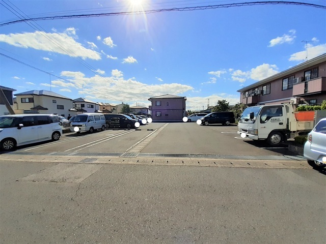 プロムナード　七番館 駐車場