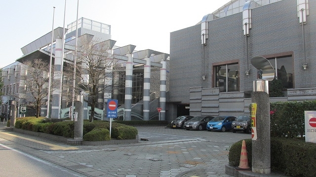 ベルエアー稲和 宇都宮市立東図書館まで1000m