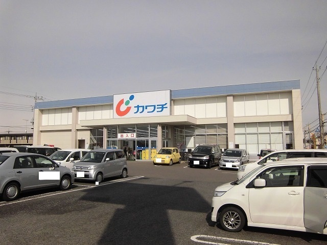 メゾンソリアード カワチ薬局岡本店まで750m