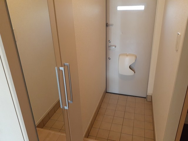リュエル 玄関