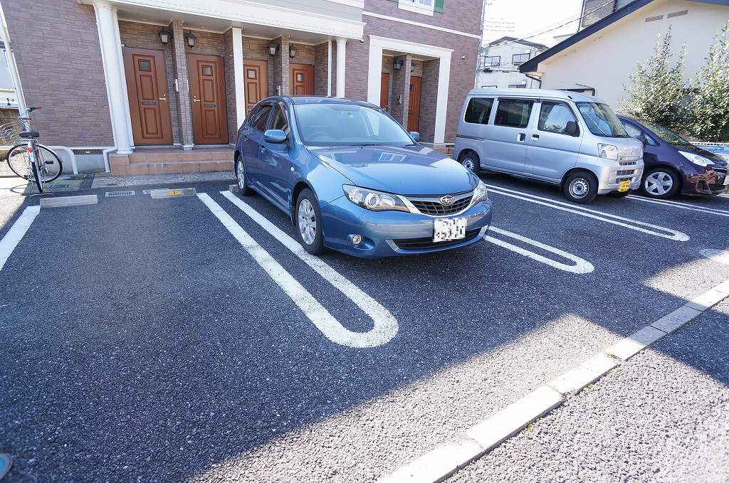 ユーヘリテイジ 駐車場