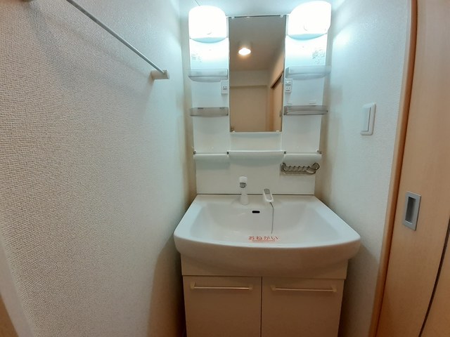 ヴァルム・レーベン緑町Ａ 洗面所