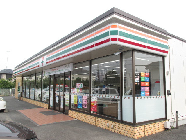 アロハ　ガーデン　Ｂ セブンイレブン 鹿沼千渡店まで210m