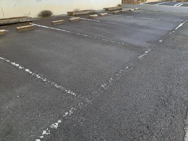 グレースヒルズ 駐車場