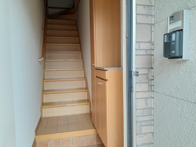 デスパシオ　Ａ 玄関