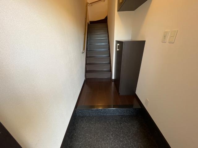 リバレイン 玄関