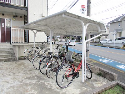 レオパレスマークヒルズ 駐輪場