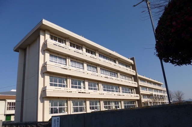 フローリッシュ 真岡東中学校まで260m