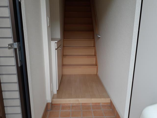 アベニール 玄関