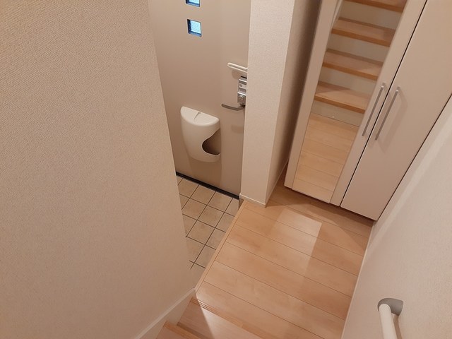 エトワール・ジュン 玄関