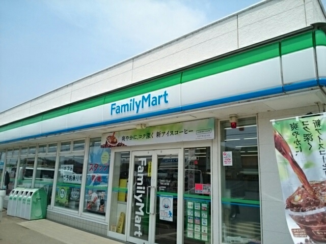 パールＮＩＲＡＧＡＷＡ　Ⅱ ファミリーマート下野仁良川店まで550m