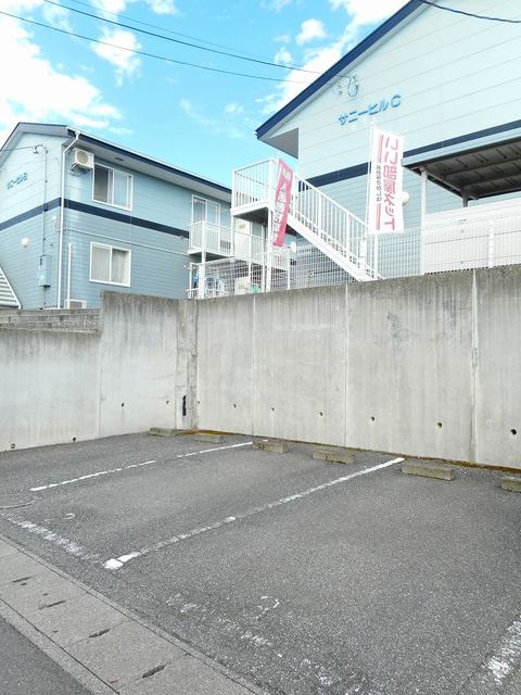 サニーヒルＡ 駐車場