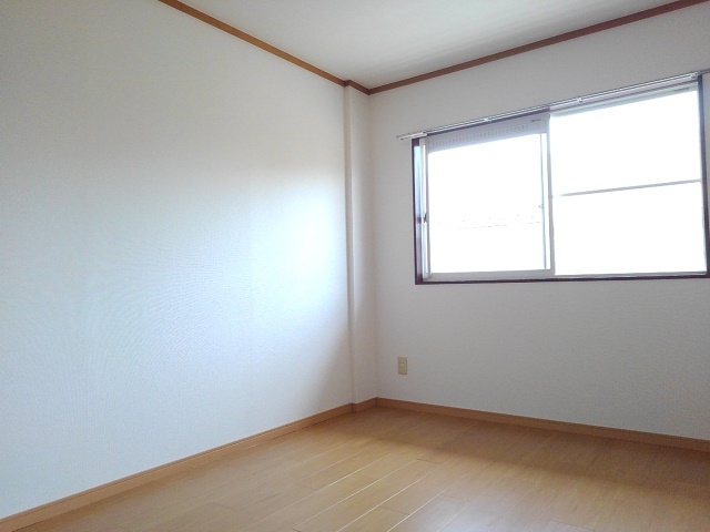 エリール小倉 その他