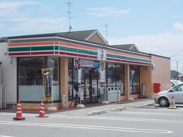 エミネンスＢ セブンイレブン栃本店まで240m