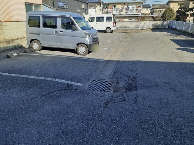 サニーコート　壱番館 駐車場