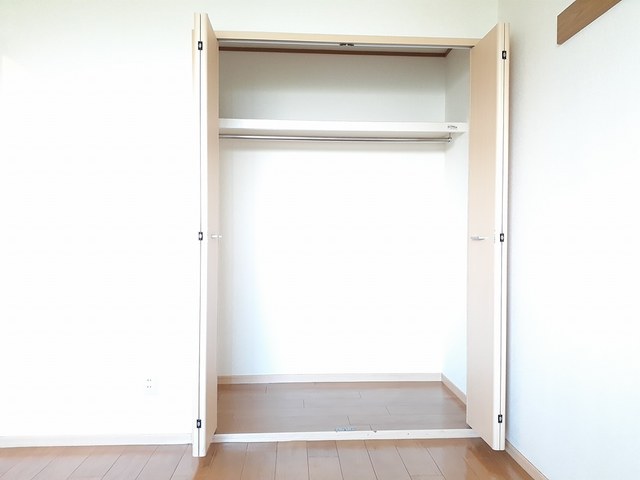 ハイツティージーエム 収納