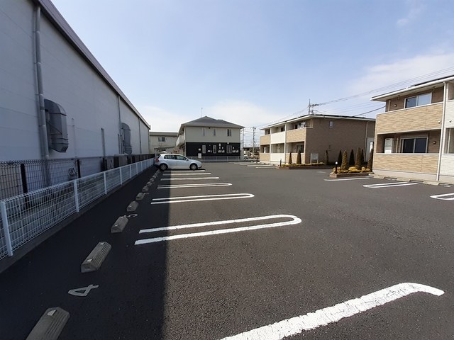 ザ・フォーチュン　Ａ 駐車場