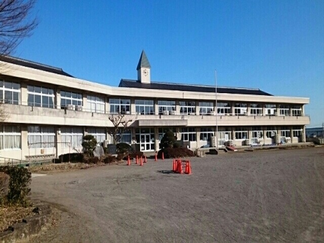 クロシェット 鹿沼市立石川小学校まで1100m