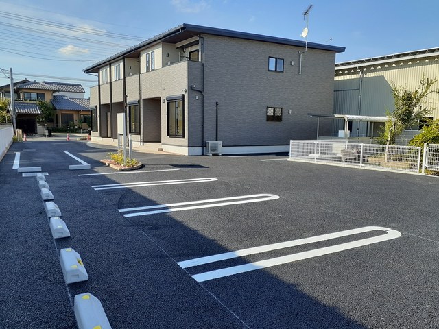 メゾン　ド　オーブＣ 駐車場