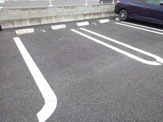 アクアーリオ 駐車場