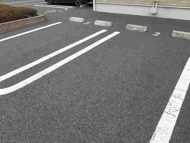 ブリーズ　Ａ 駐車場