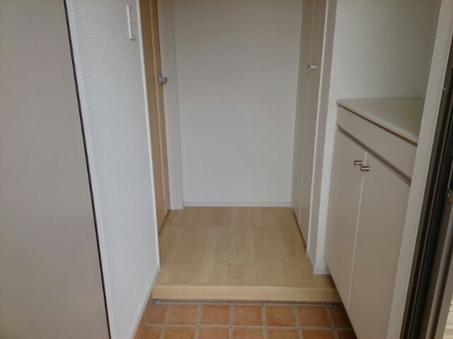 ハミングバード 玄関