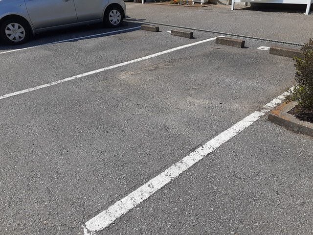 グレイス早乙女 駐車場