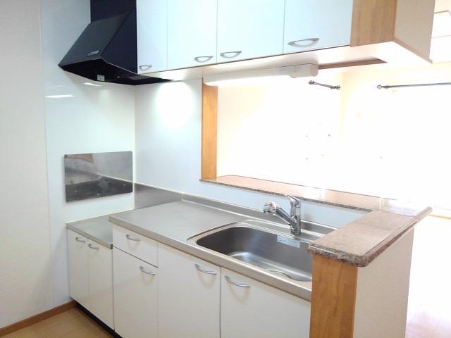 プリムロ－ズＢ キッチン