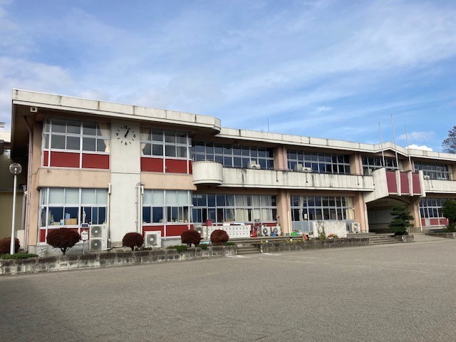 セントラルＨＡＧＡ 芳賀東小学校まで210m